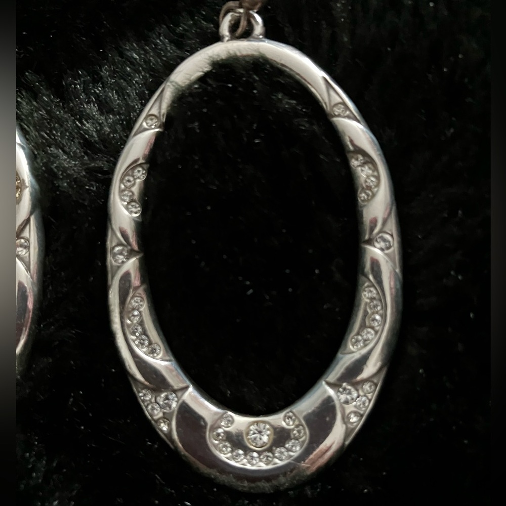 Brighton 💕 Beautiful Engraved Vintage Earrings with Sparkling Embedded Crystals - Picture 4 of 8